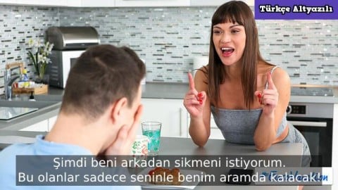 Fahişe Üvey Anne Acemi Oğluna Nasıl Sikişileceğini Öğretiyor
